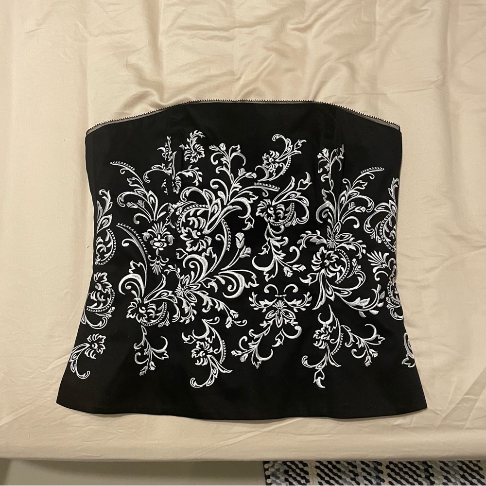 White House Black Market Black/White Corset New
